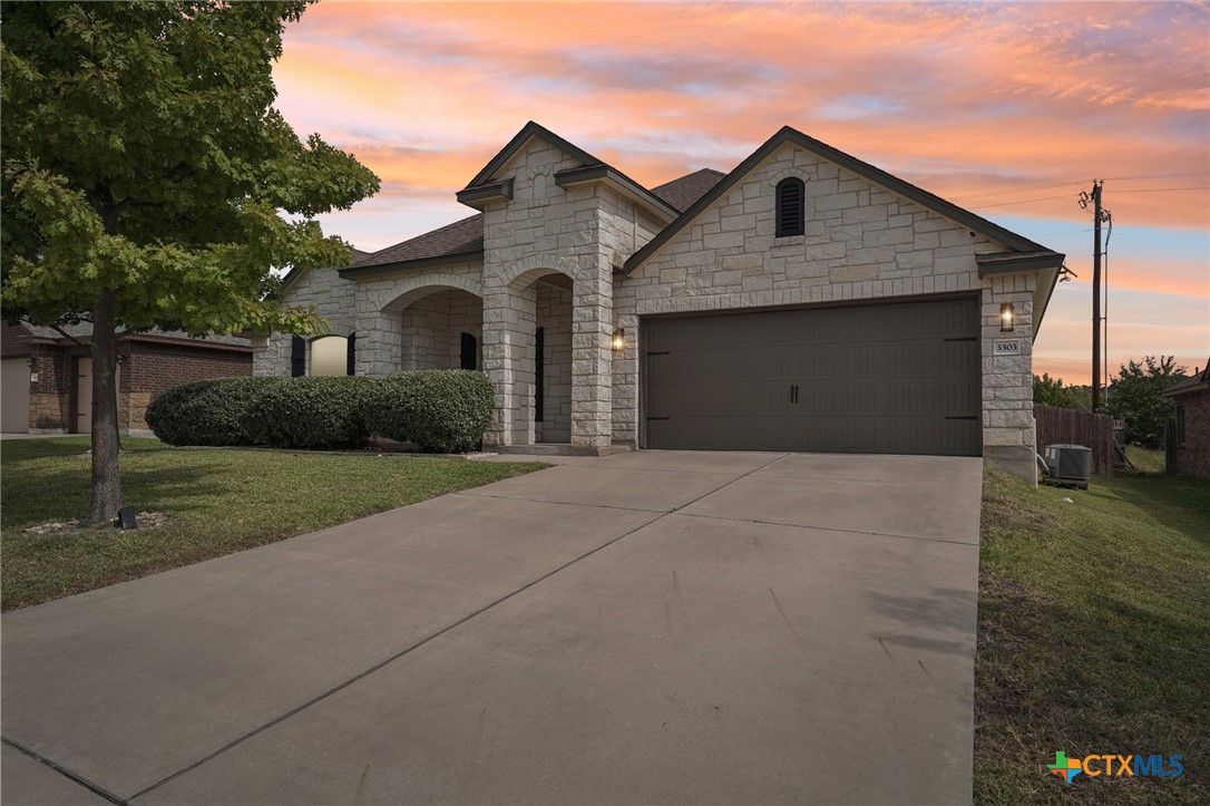 3303 Vineyard Trail