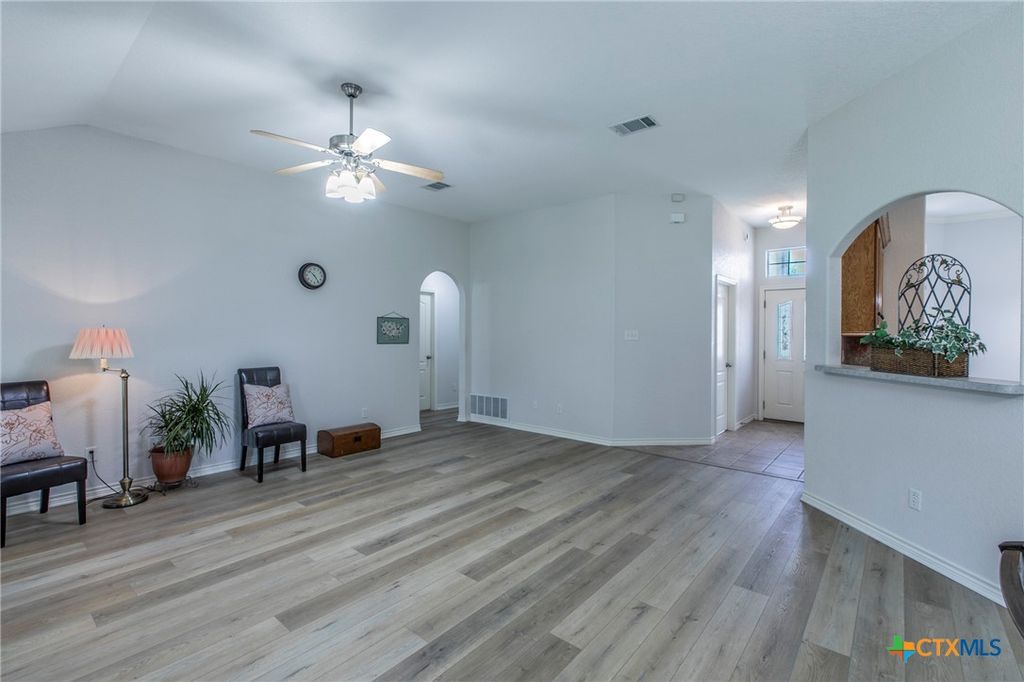 Photo of 8708 Laurel Ridge, Temple, TX 76502 (MLS # 610838)