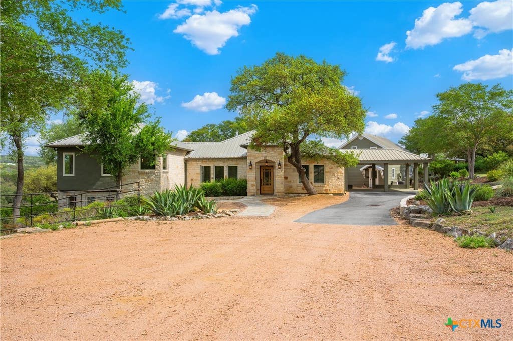Photo of 100 Rainbows End, Wimberley, TX 78676 (MLS # 612297)