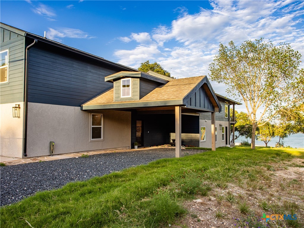 874 Lakebreeze Drive