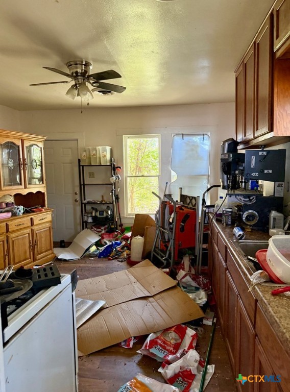 1604 N Travis Avenue