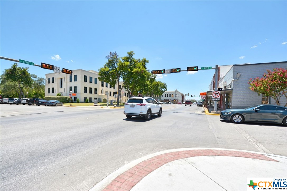200 E Court Street 107