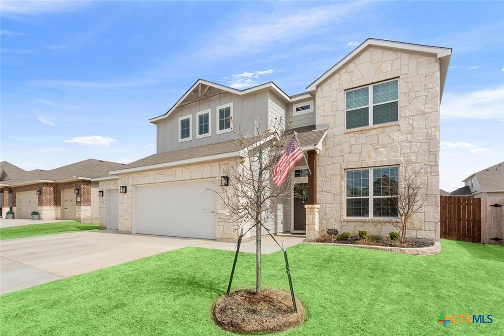 Photo of 2004 Stillwell Street, Nolanville, TX 76559 (MLS # 615325)