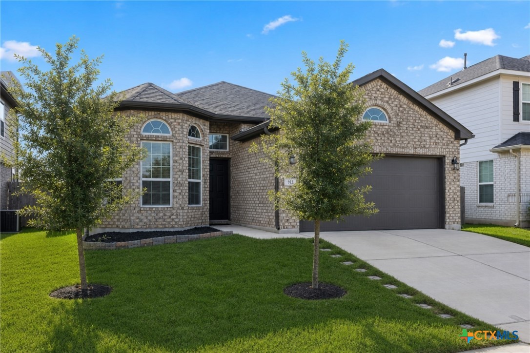Photo 1 of 44 — 913 Blue Oak Boulevard, San Marcos, TX 78666