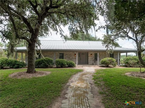 1371 Fannin Oaks Road Victoria TX 77905