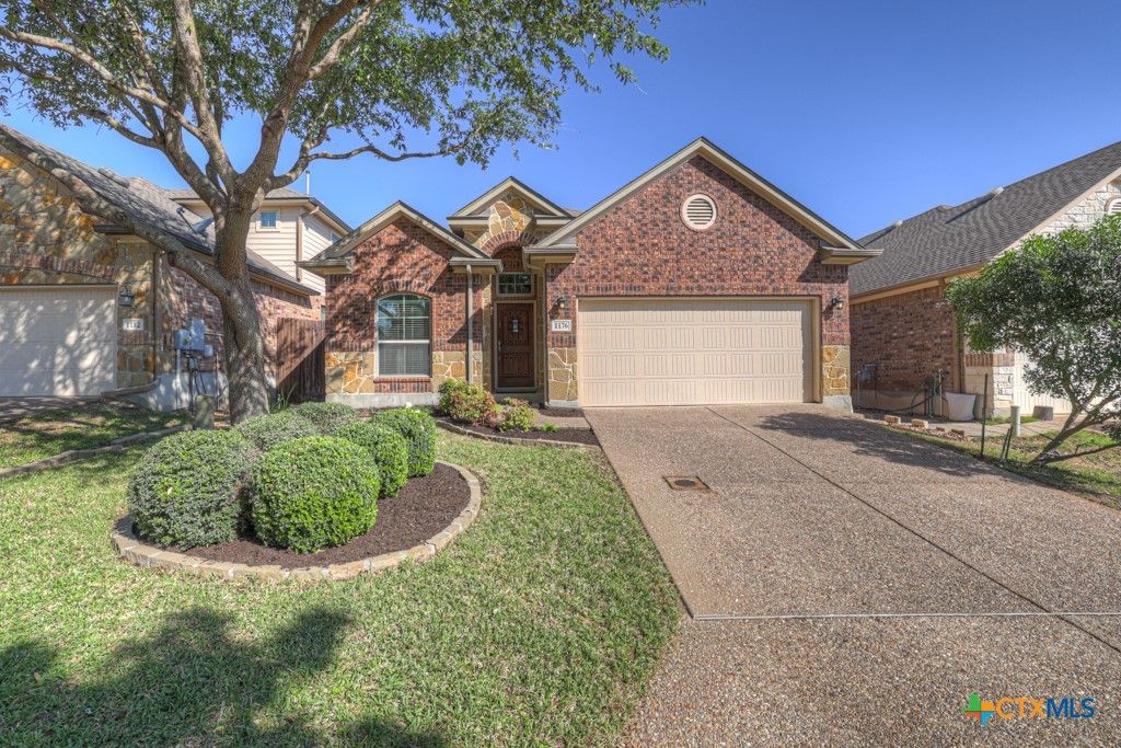 Photo of 1176 Legacy Drive, New Braunfels, TX 78130 (MLS # 610664)