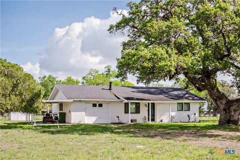 Photo of 522 Mulberry Road, Cuero, TX 77954 (MLS # 609191)