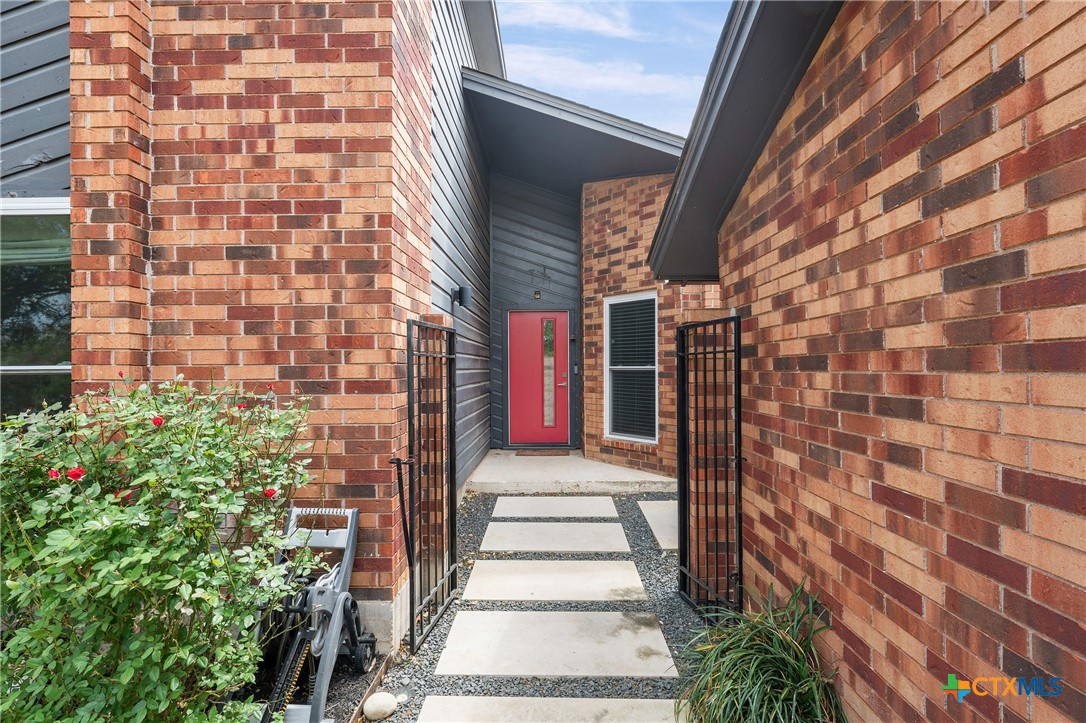 4305 Stonehill Court