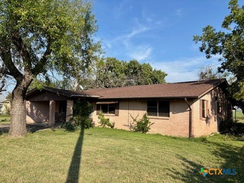 150 County Road 330 Gatesville TX 76528