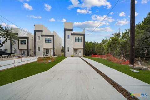 A home in Canyon Lake