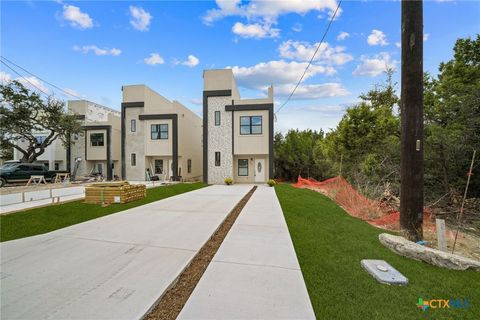 A home in Canyon Lake