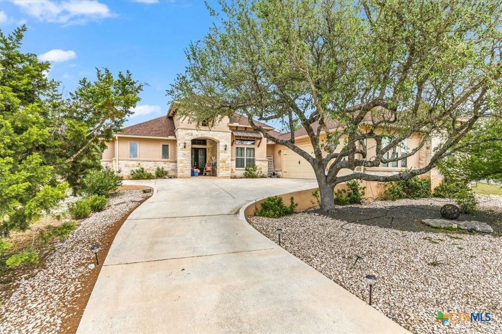 Photo of 1930 Rothschild, New Braunfels, TX 78132 (MLS # 610804)