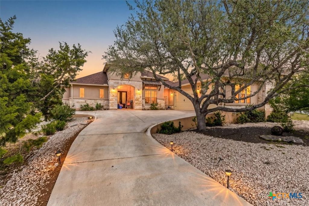 Photo of 1930 Rothschild, New Braunfels, TX 78132 (MLS # 610804)