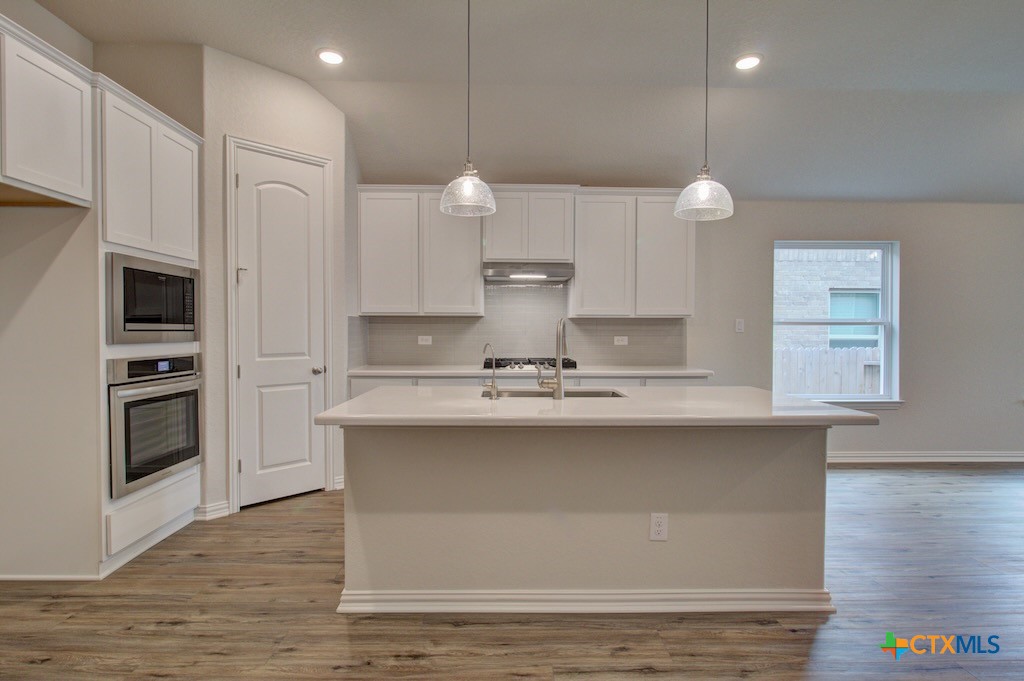 2044 Stephanie Avenue