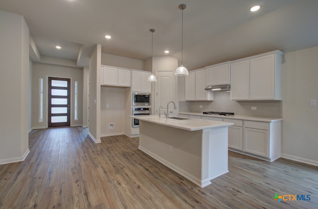 2044 Stephanie Avenue