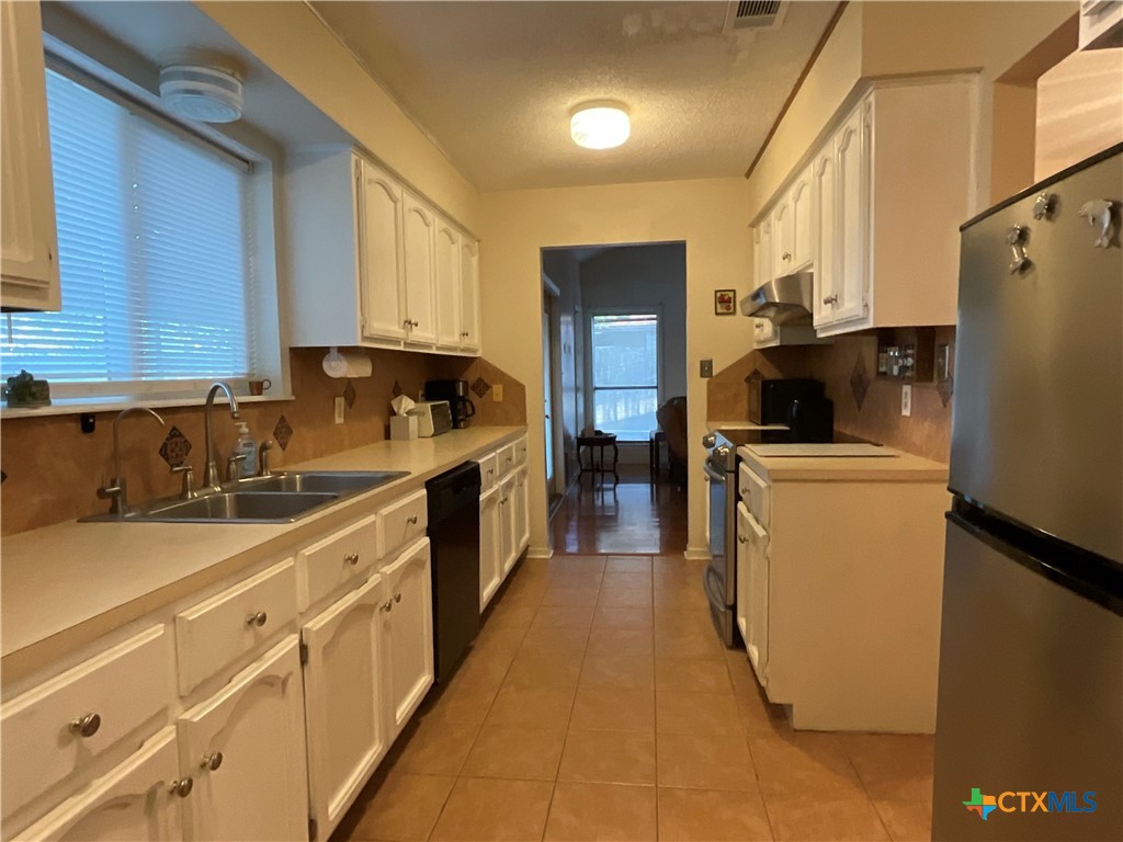 109 Nantucket Avenue