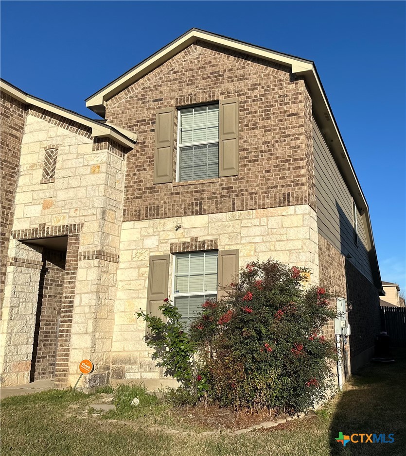 1219 Cozy Creek Drive