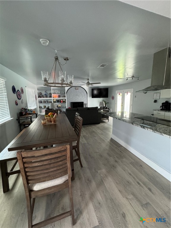 203 S Roy Reynolds Drive