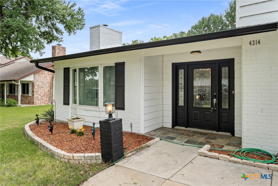 4314 Tahuaya Drive