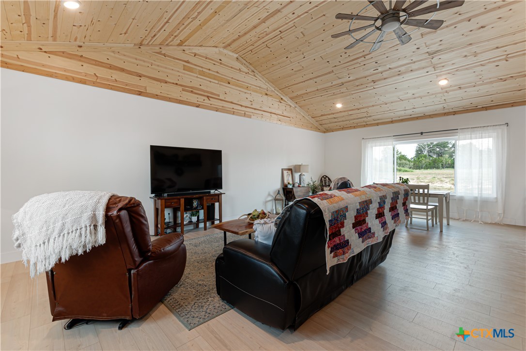 1441 County Road 111