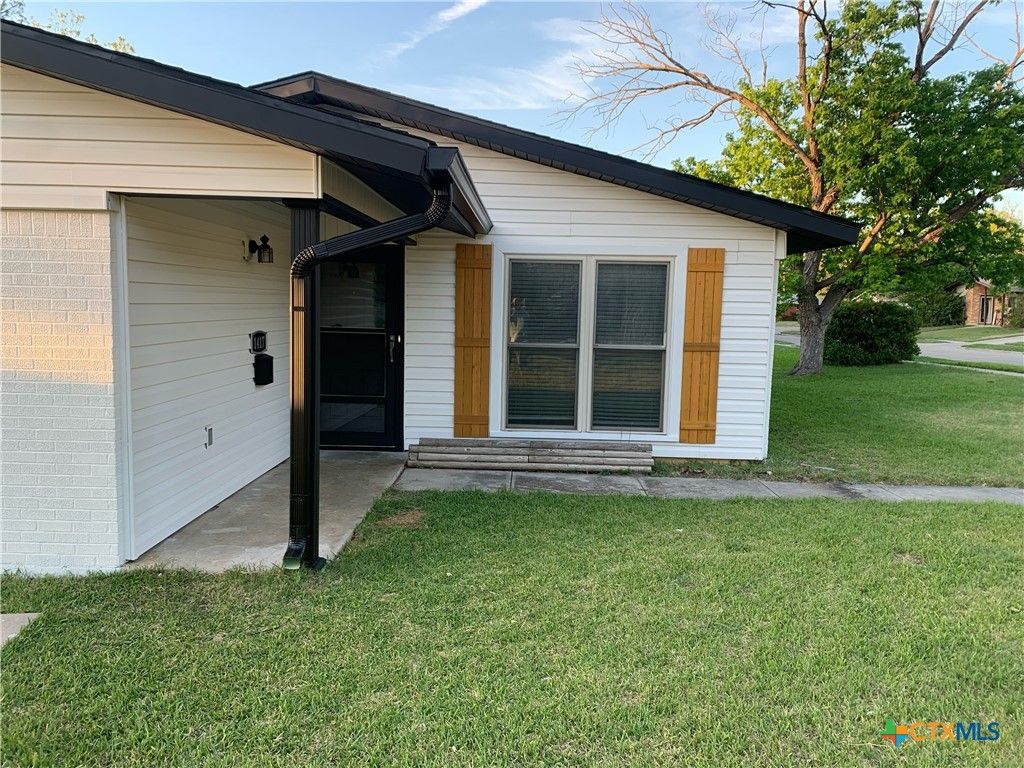 Photo of 1417 CAMILLA Road, Killeen, TX 76549 (MLS # 610312)