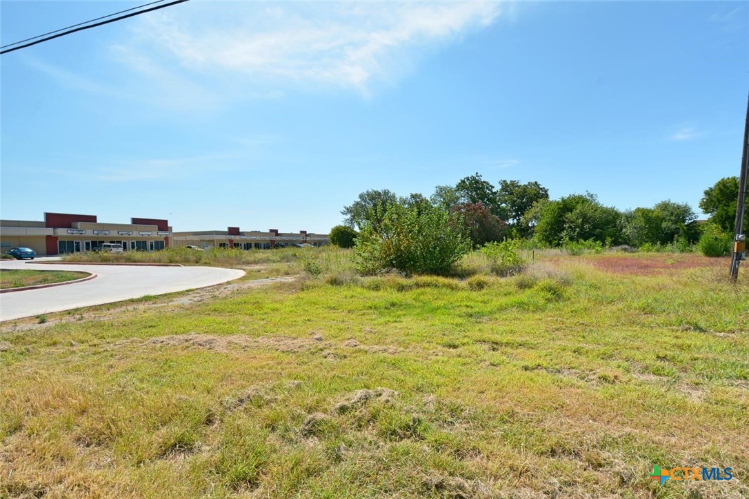 2050 N IH 35
