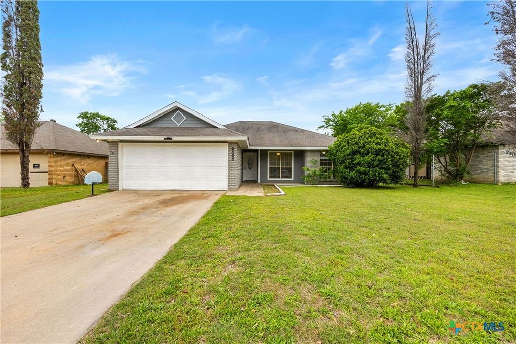 Photo of 2502 Coach Drive, Killeen, TX 76543 (MLS # 610713)