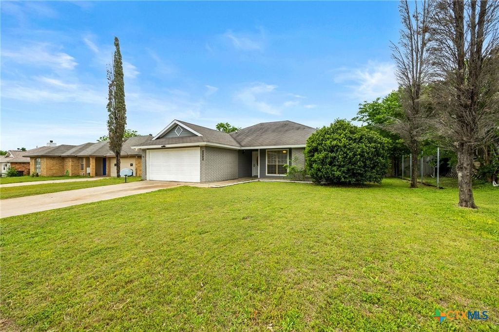 Photo of 2502 Coach Drive, Killeen, TX 76543 (MLS # 610713)