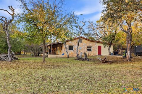 Photo of 340 Rio Oak, Pipe Creek, TX 78063 (MLS # 599555)