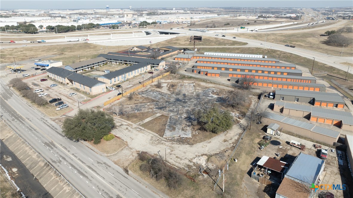 612 INDUSTRIAL Boulevard