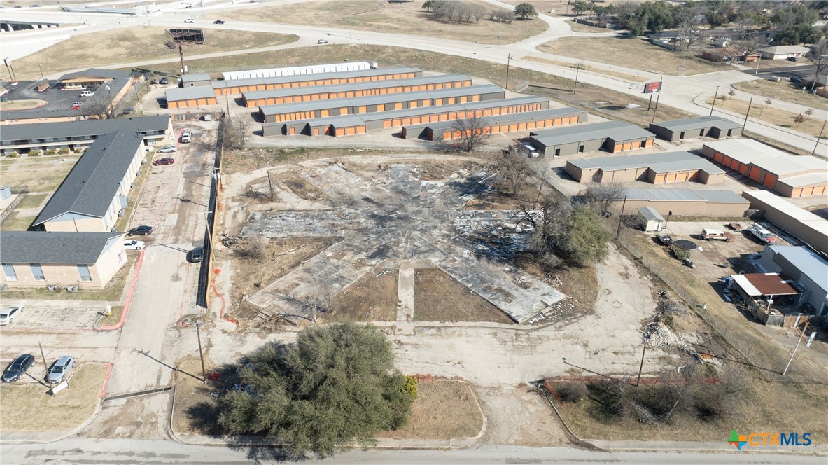 612 INDUSTRIAL Boulevard