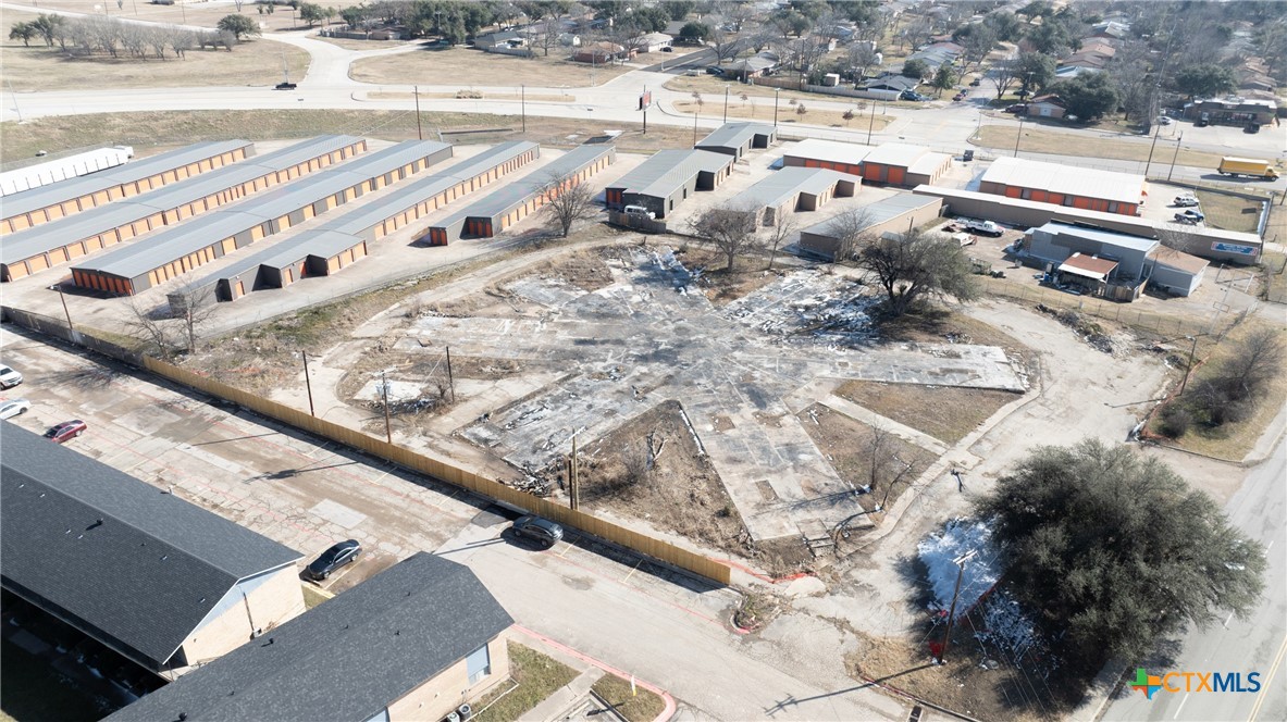 612 INDUSTRIAL Boulevard