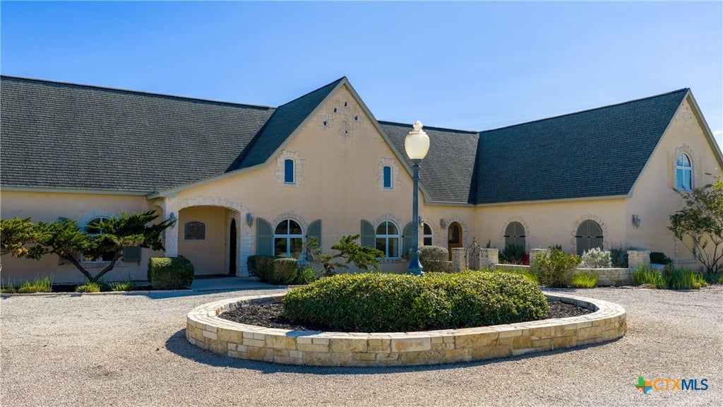 Photo of 5904 Old Yoakum Road, Cuero, TX 77954 (MLS # 627531)