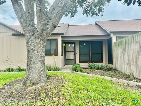 101 Waterford Drive Victoria TX 77901