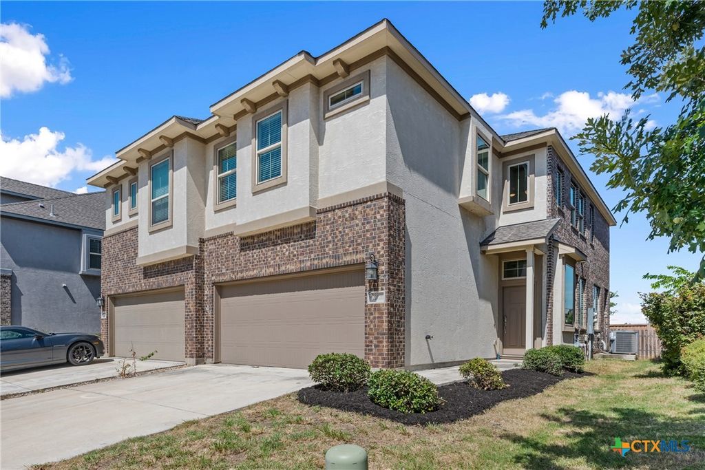 Photo of 2202 Dillon Pond Lane #B, Pflugerville, TX 78660 (MLS # 610729)