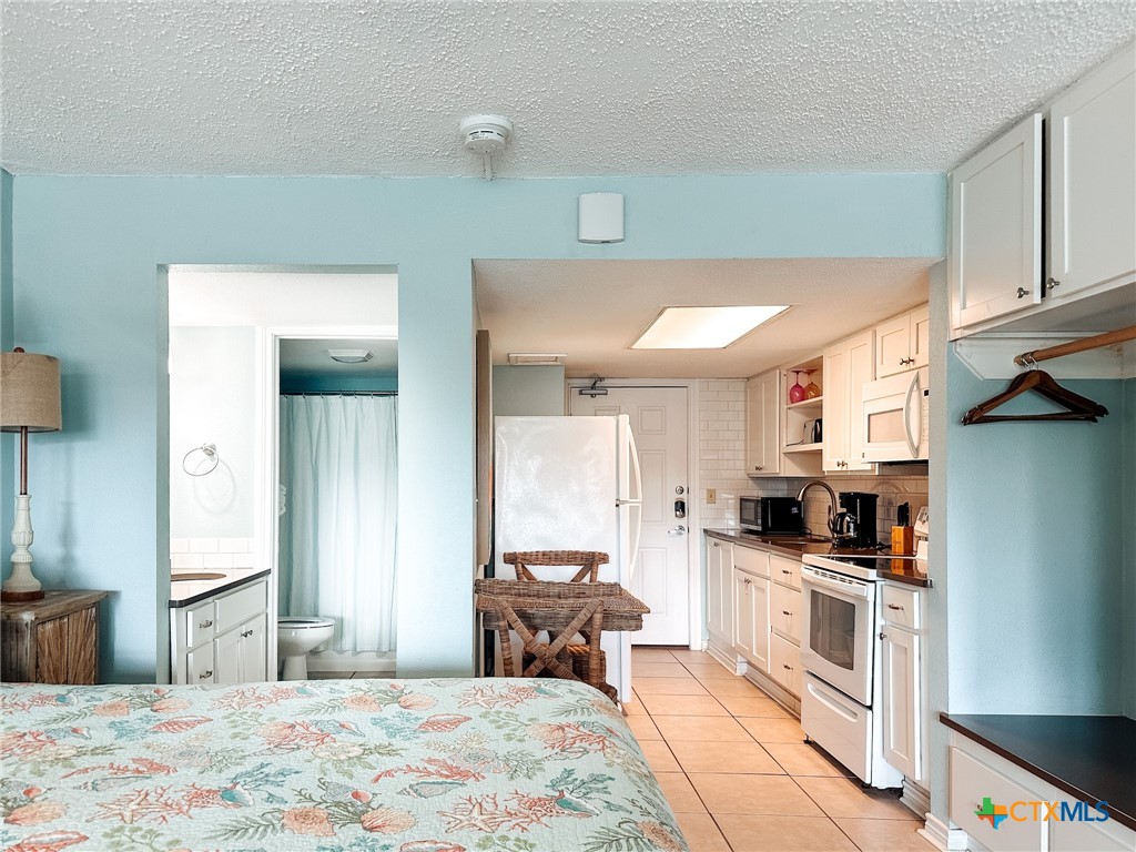 407 Beach Avenue 111