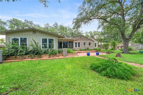 A home in Beeville