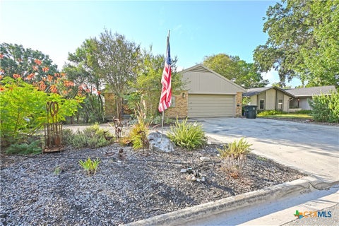 Photo of 1133 Fox Run Circle, New Braunfels, TX 78130 (MLS # 626036)