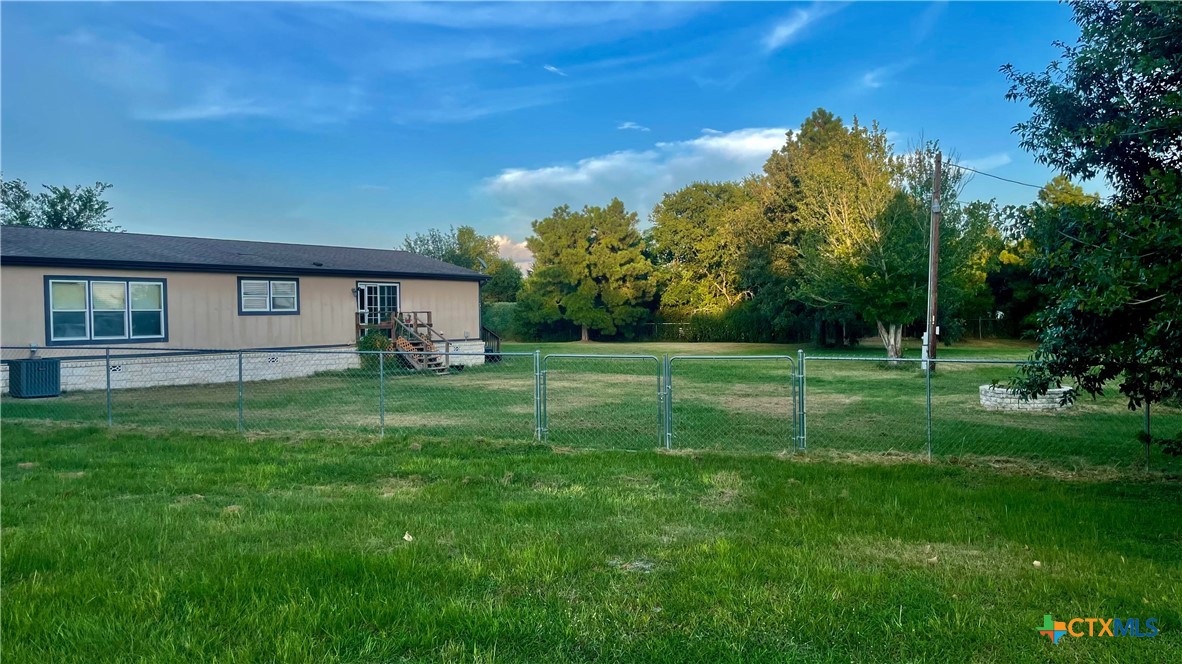 Bastrop, Texas 78602, United States, 4 Bedrooms Bedrooms, ,3 BathroomsBathrooms,Residential,Pending,47721