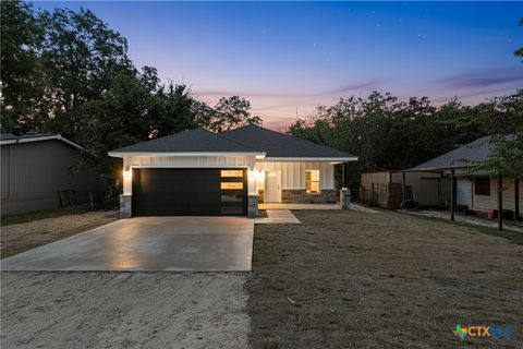 Photo of 506 2nd Street, Moody, TX 76557 (MLS # 594704) Photo of 506 2nd Street, Moody, TX 76557 (MLS # 594704)