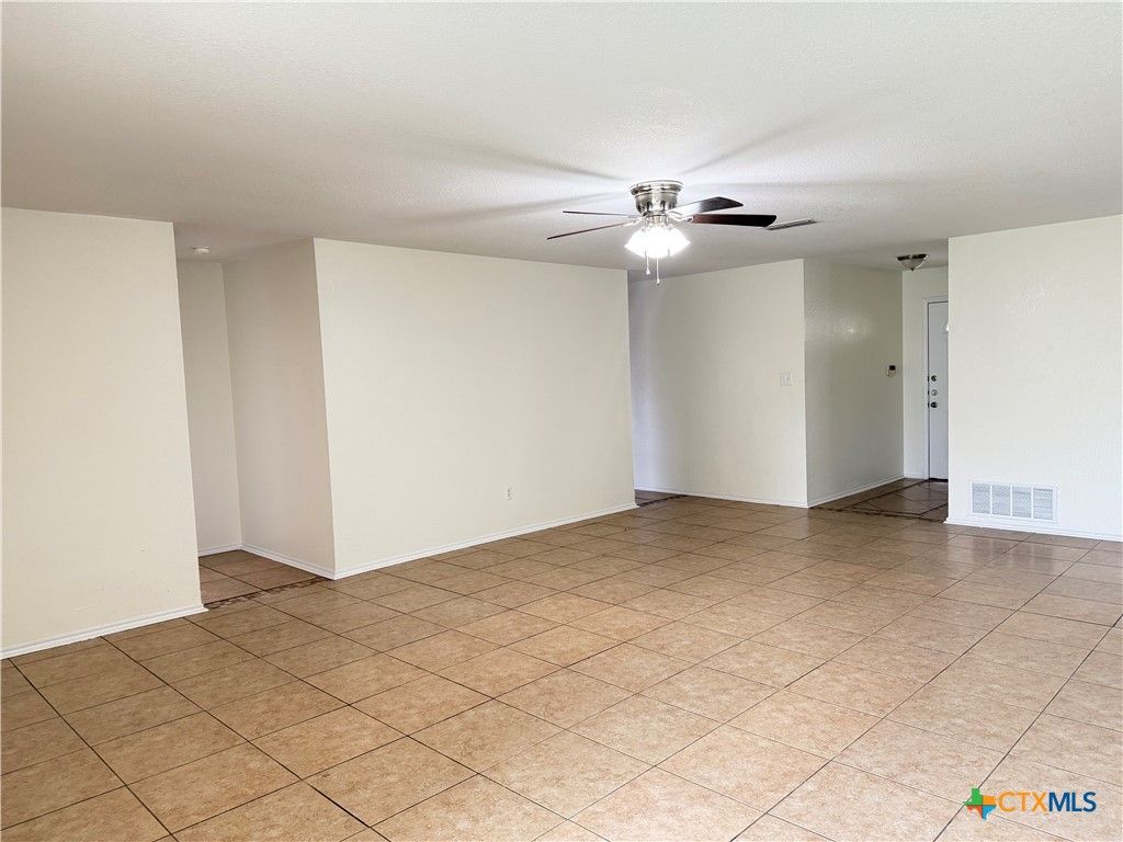 Photo of 2602 Bigleaf Dr DR, Killeen, TX 76549 (MLS # 613590)