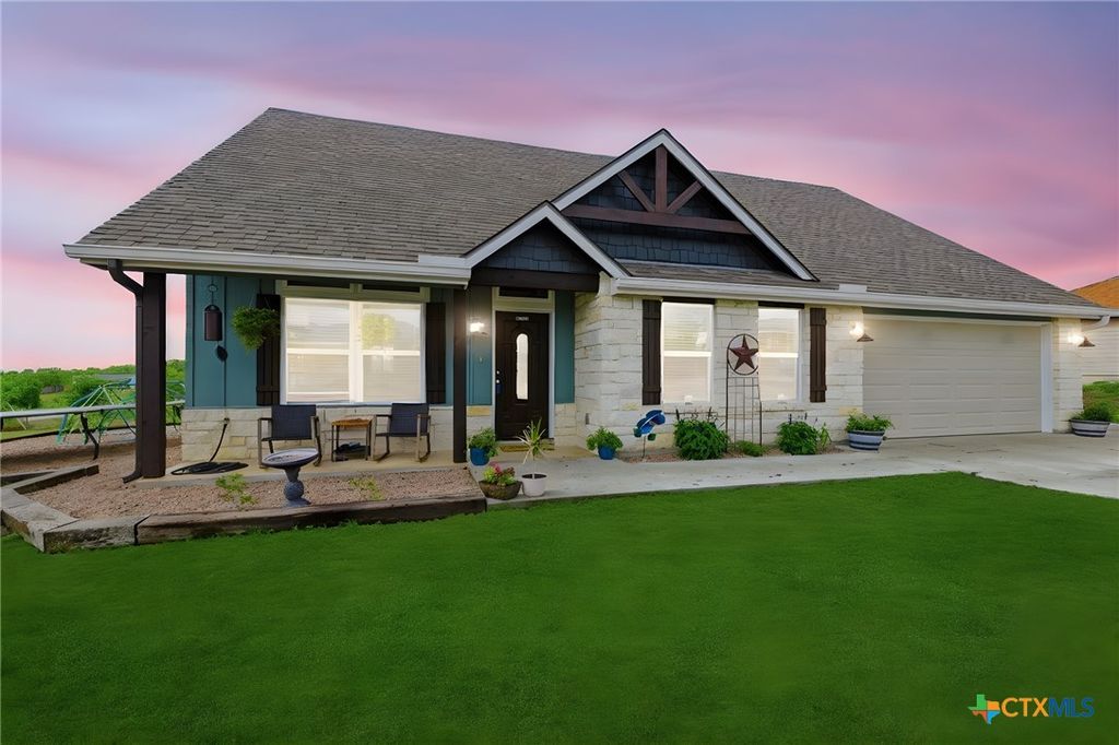 Photo of 114 Ryleas Court, San Marcos, TX 78666 (MLS # 604645)