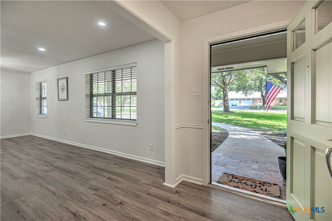 3113 Hemlock Boulevard