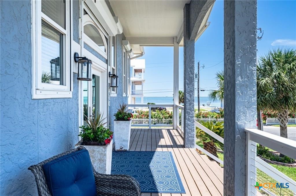 410 Captains Cove