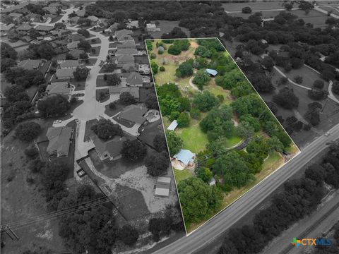 Photo of 2114 Sparta Road, Belton, TX 76513 (MLS # 617376)