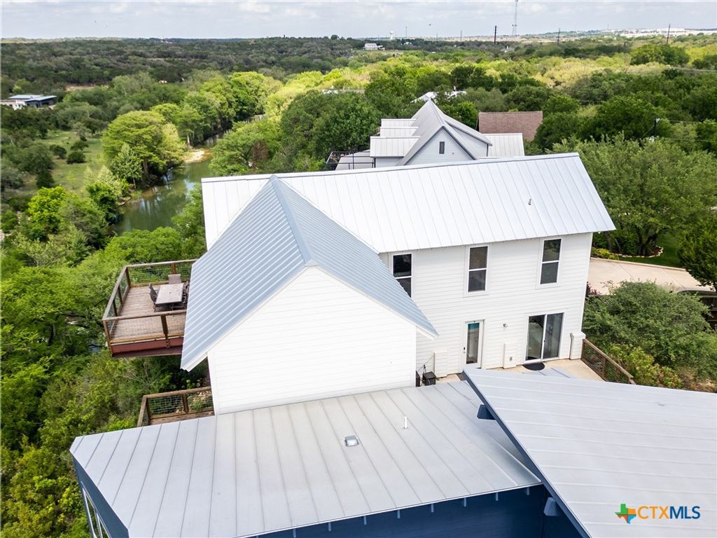 Photo of 1259 Edwards Boulevard, New Braunfels, TX 78132 (MLS # 610467)