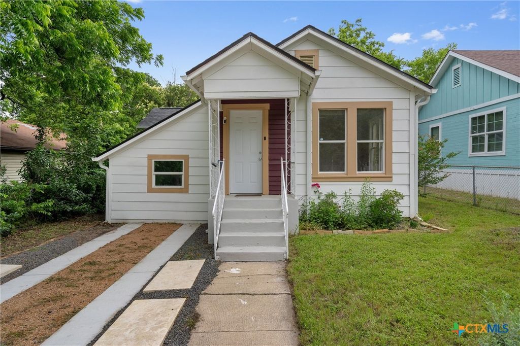 Photo of 716 E Avenue A, Temple, TX 76501 (MLS # 613258)