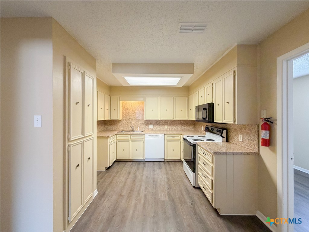 3806 Shallowford Road