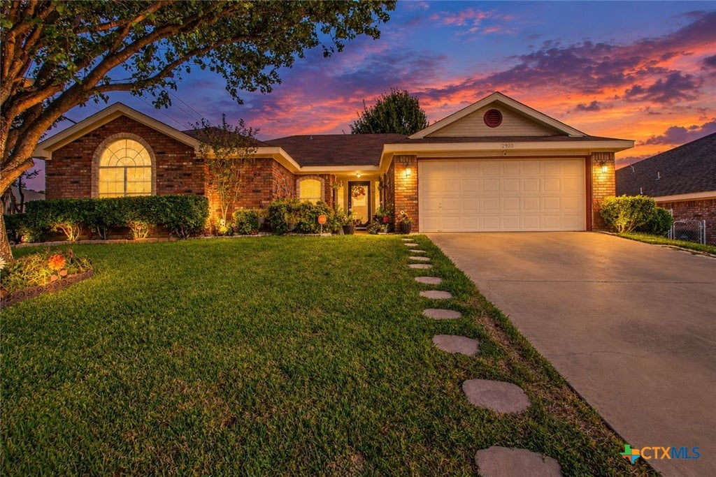 Photo of 2920 Lindsey Drive, Copperas Cove, TX 76522 (MLS # 627722)