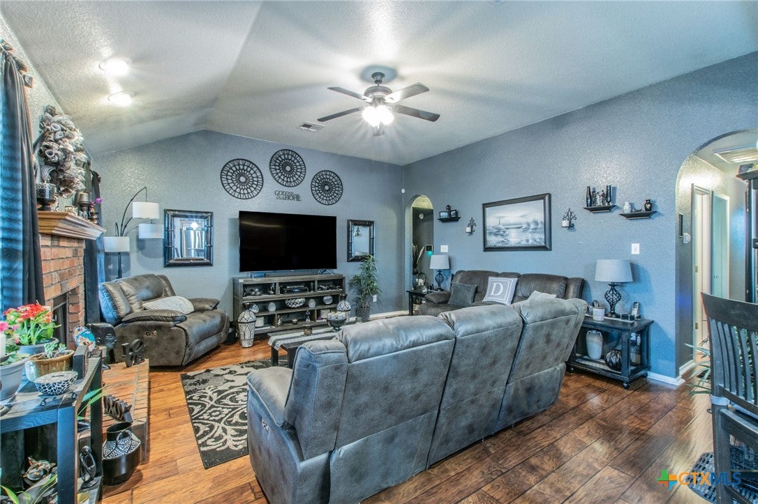 2920 Lindsey Drive